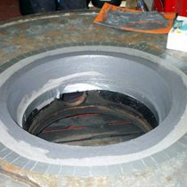 Powierzchnie uszkodzone pod wpływem erozji odbudowane z użyciem materiału Belzona 1311 (Ceramic R-Metal) Powierzchnie uszkodzone pod wpływem erozji odbudowane z użyciem materiału Belzona 1311 (Ceramic R-Metal)