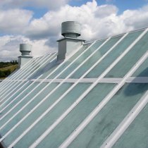 Świetliki naprawione i zabezpieczone materiałem Belzona 3111 (Flexible Membrane) zastosowanym na powierzchni stalowej i szklanej.