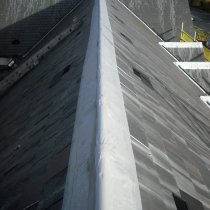 Uszkodzenia uszczelnione z użyciem materiału Belzona 3131 (WG Membrane) Uszkodzenia uszczelnione z użyciem materiału Belzona 3131 (WG Membrane)